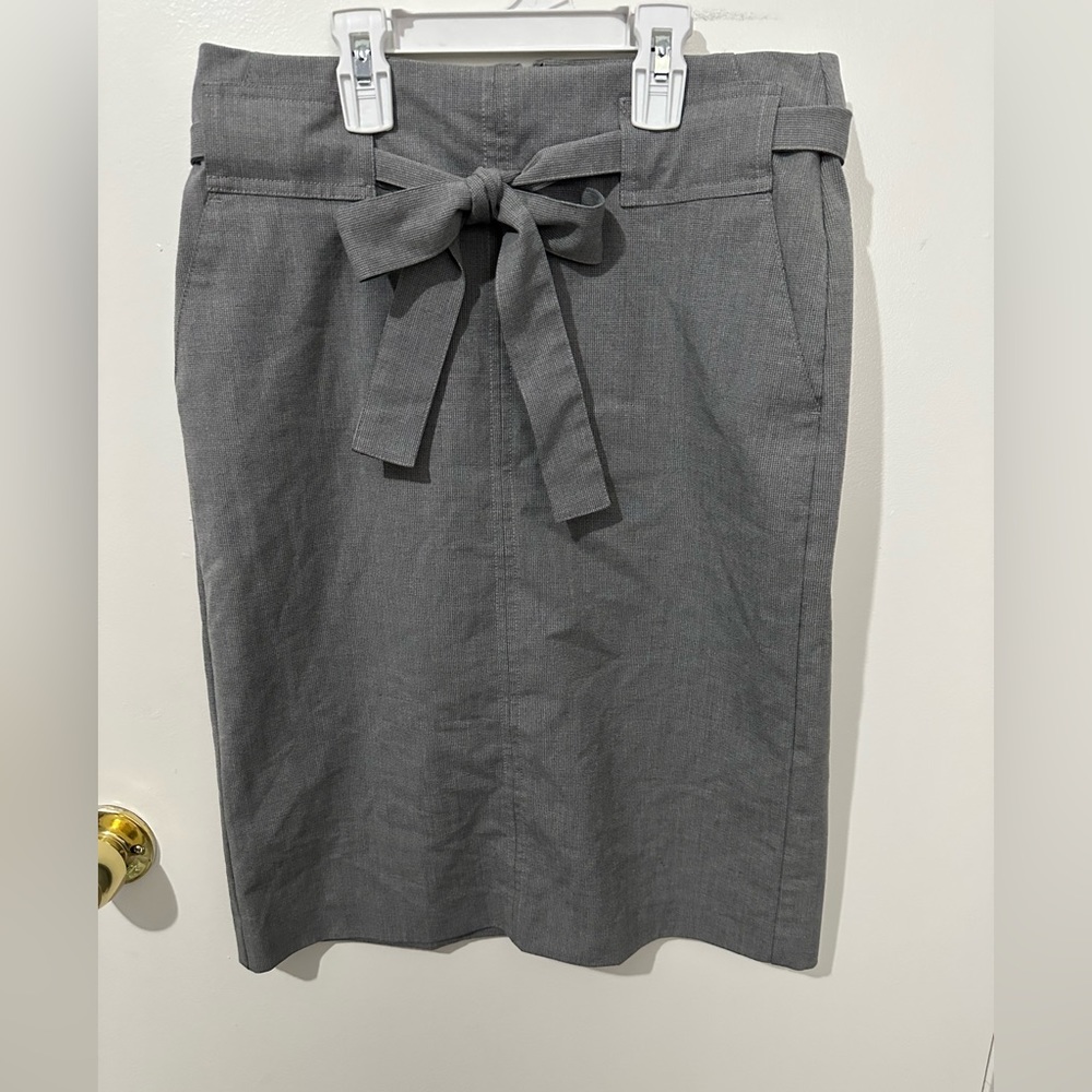 Banana Republic Gray skirt